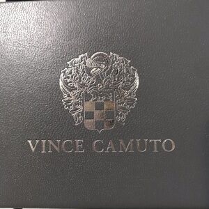 ✔️NWOT Vince Camuto Silver Earrings 💎